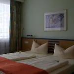 Superior Praesident Hotel 3*