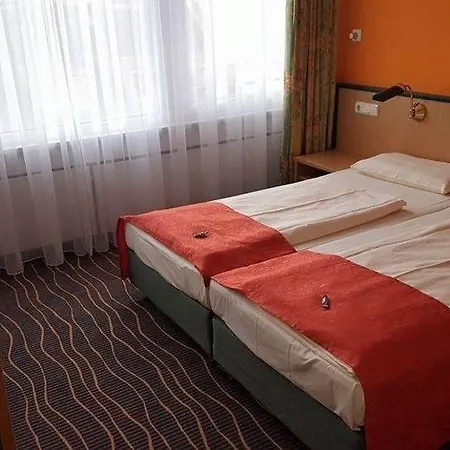 Superior Präsident 3* München