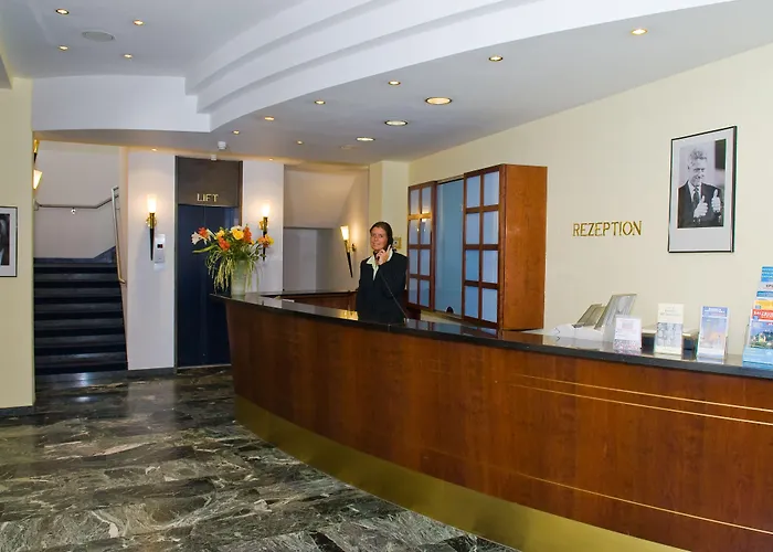 Superior Praesident Hotel 3*